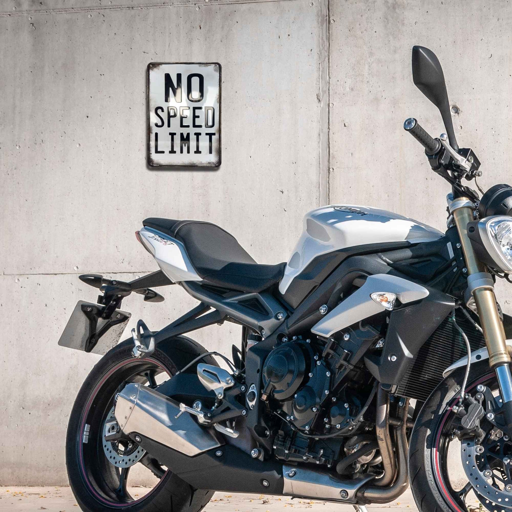 No Speed Limit with Motorcycle